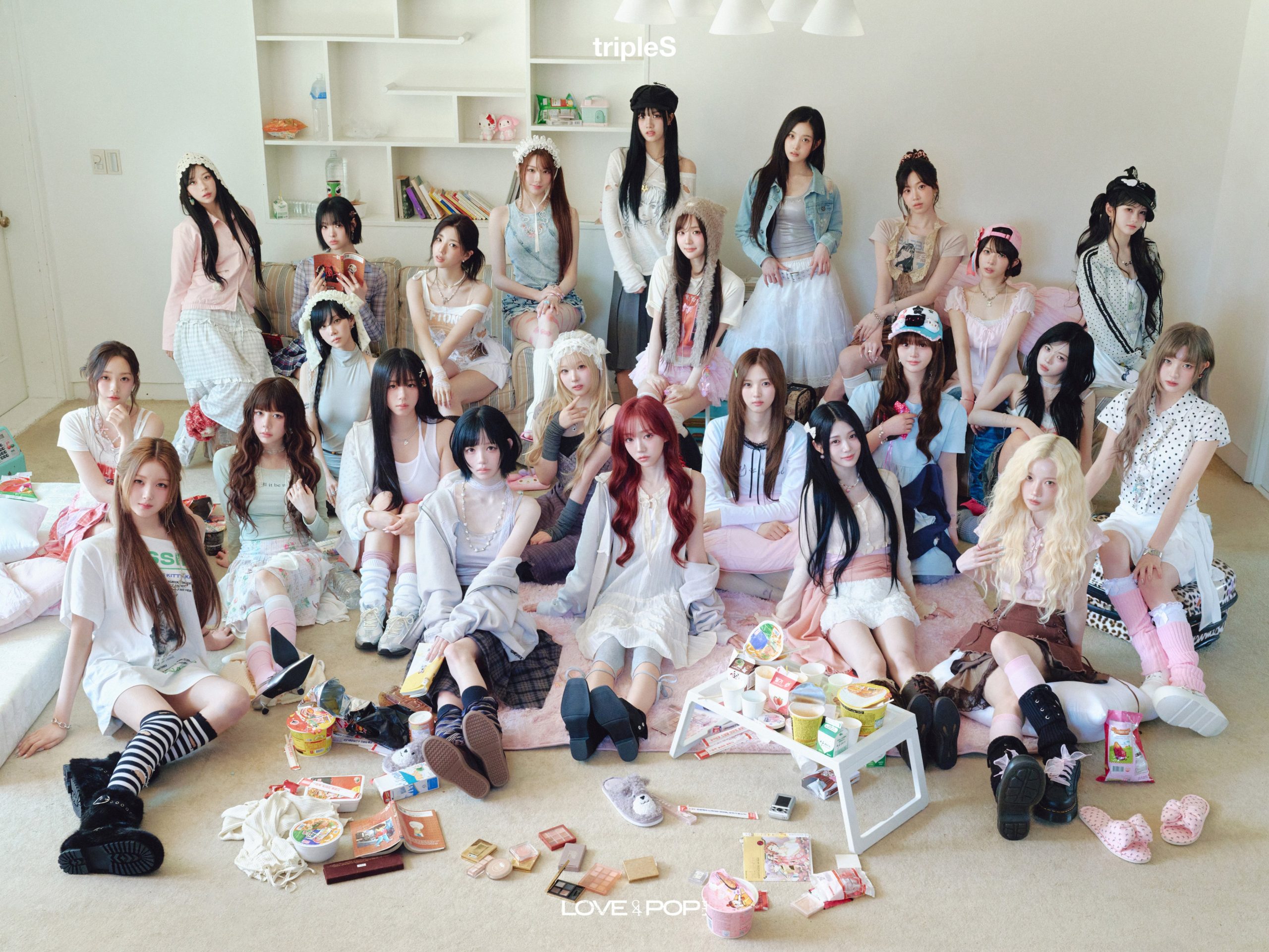 tripleS 24 members ASSEMBLE26 LOVE&POP concept photo